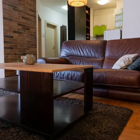 Exit Houseleek-cuvarkuca Novi Sad