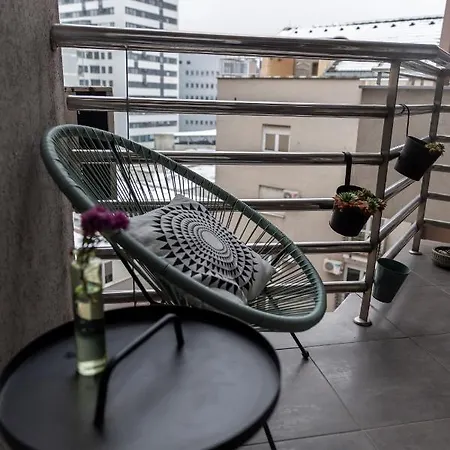 Exit Houseleek-cuvarkuca Apartman