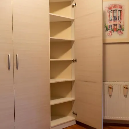 Exit Houseleek-cuvarkuca Apartman