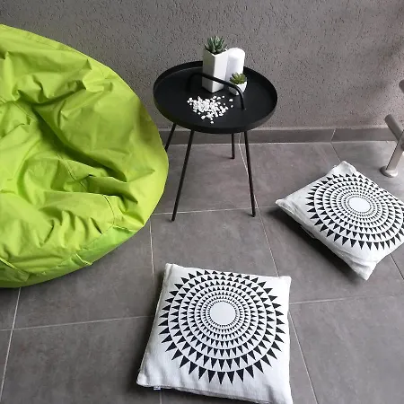 Exit Houseleek-cuvarkuca Apartman