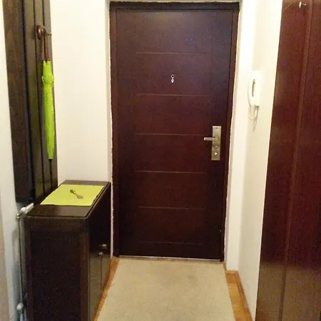 Exit Houseleek-cuvarkuca Apartman