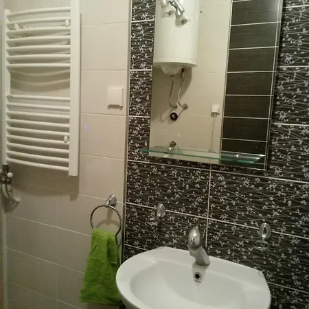 Exit Houseleek-cuvarkuca *