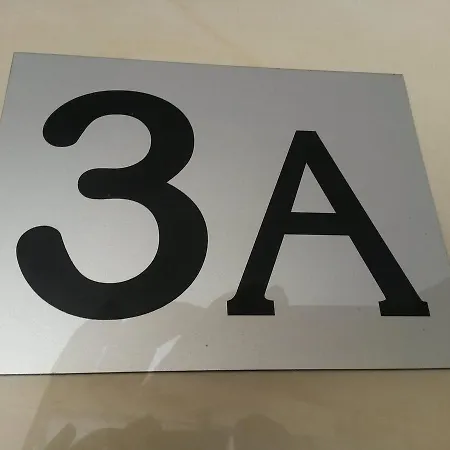 Exit Houseleek-cuvarkuca *