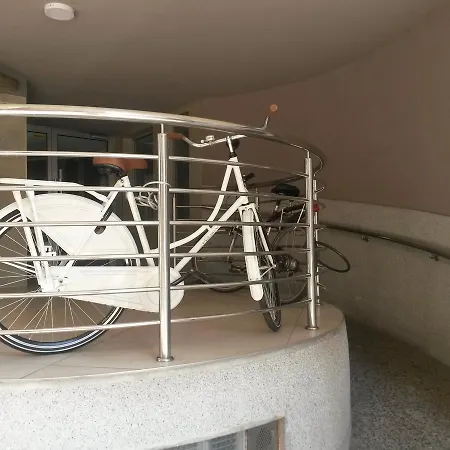 Exit Houseleek-cuvarkuca Apartman